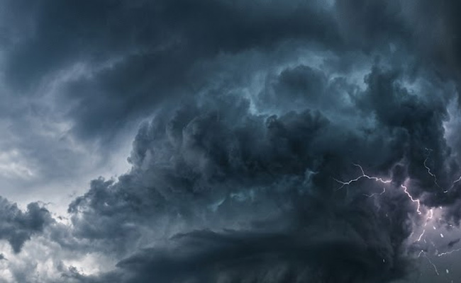 'Red' alert for severe thunderstorms, hailstorms issued in Delhi